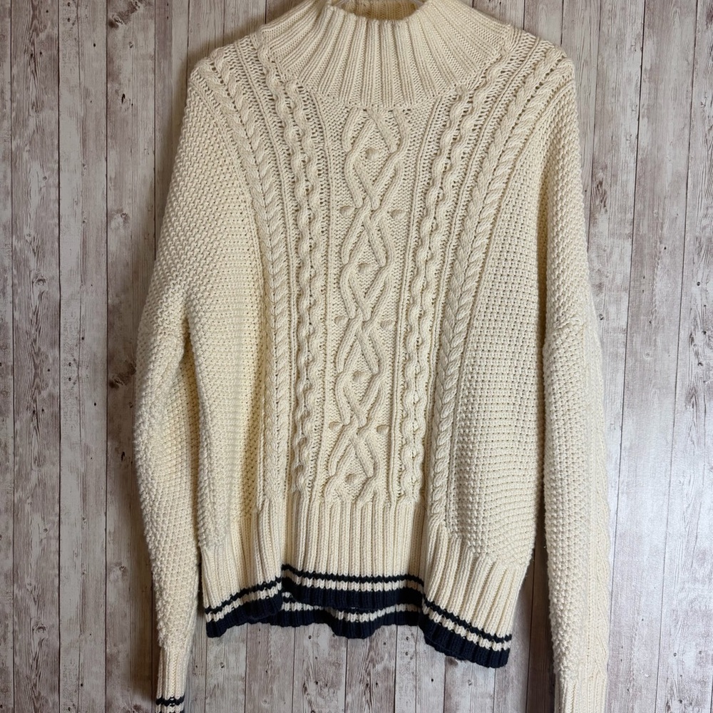 Vineyard Vines Tipped Island Cable Knit Fisherman Sweater - Picture 3 of 9